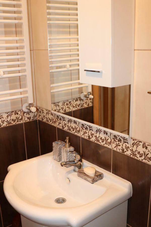Apartamento Dora *